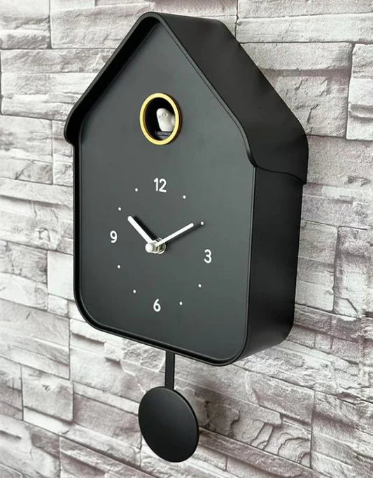 Horloge coucou noir