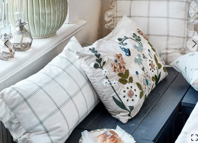 Housse de coussin Flora brodée bleue