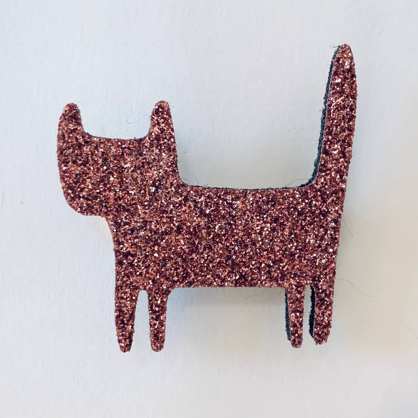 Broche en paillettes - Chat debout