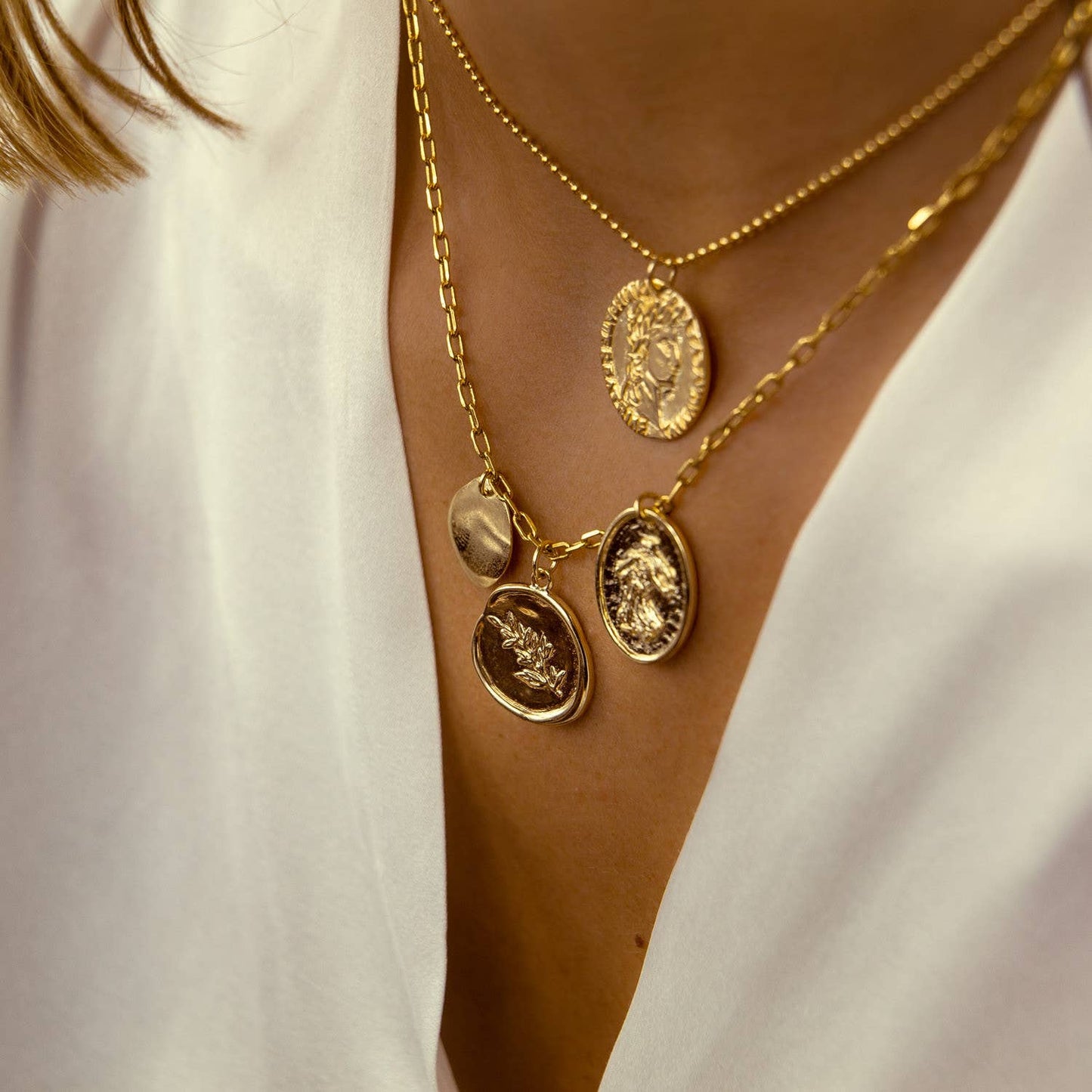 Collier trio de médailles - Alanna (CCHAL17)