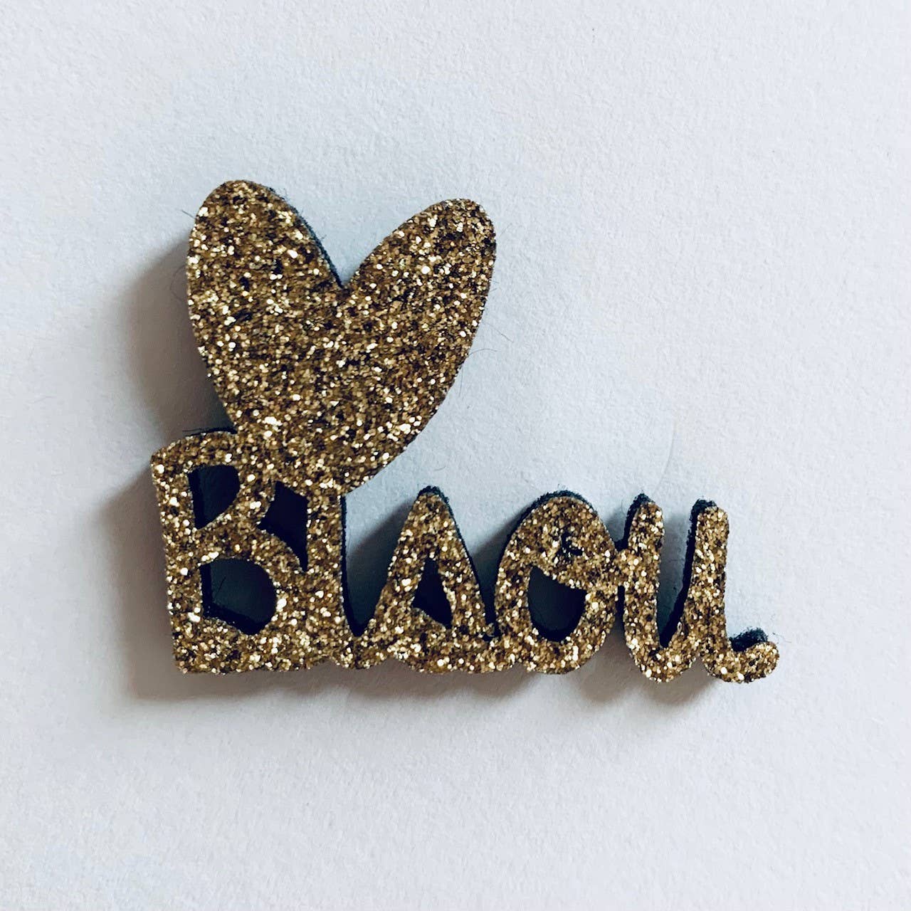 Pin's en paillettes - Bisou