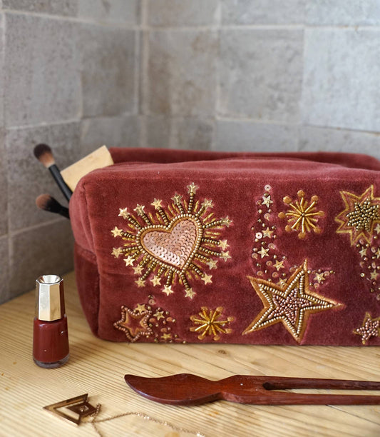 Trousse en velours brodée stars and hearts