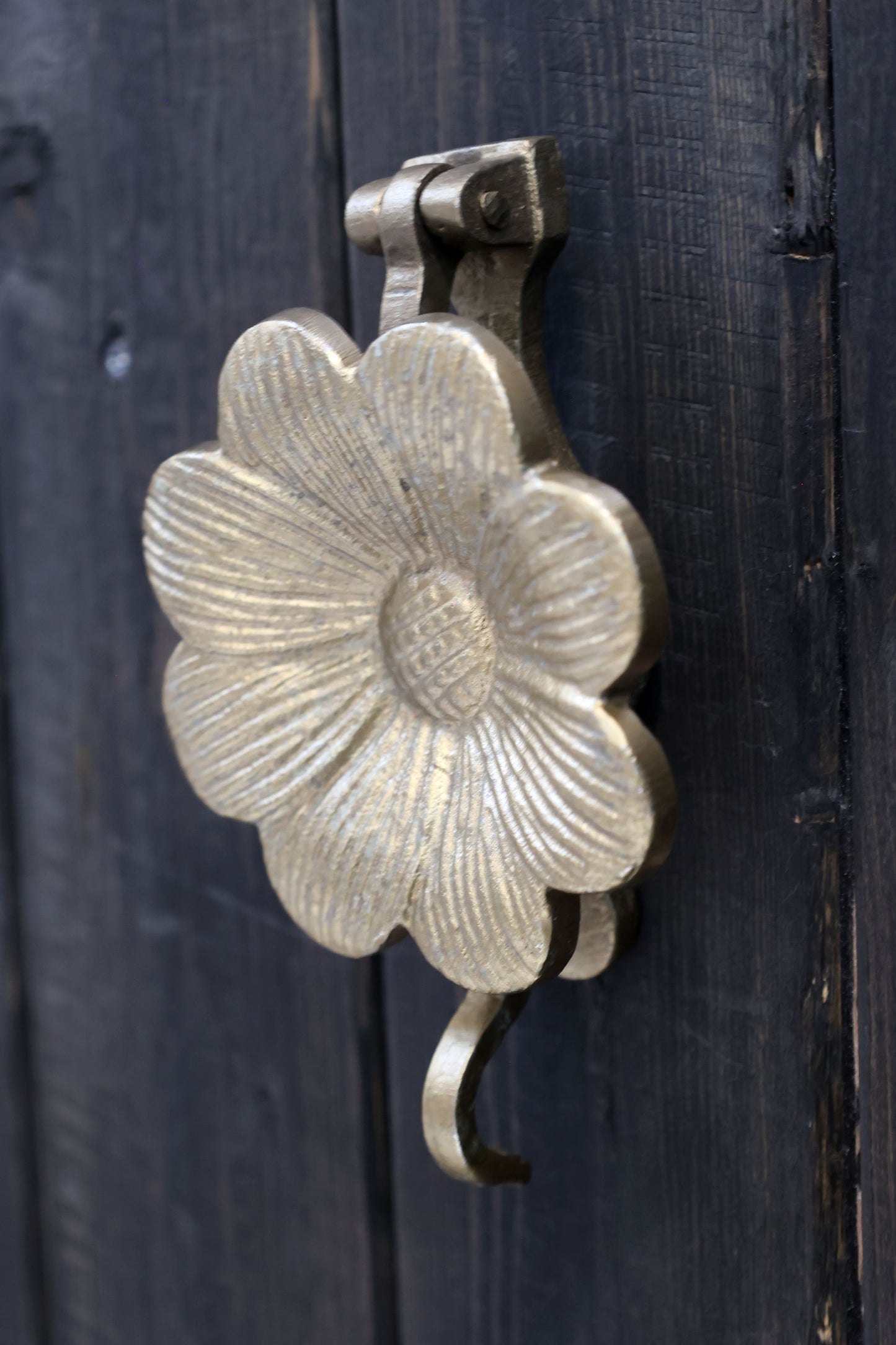 Frappeur de porte a. fleur