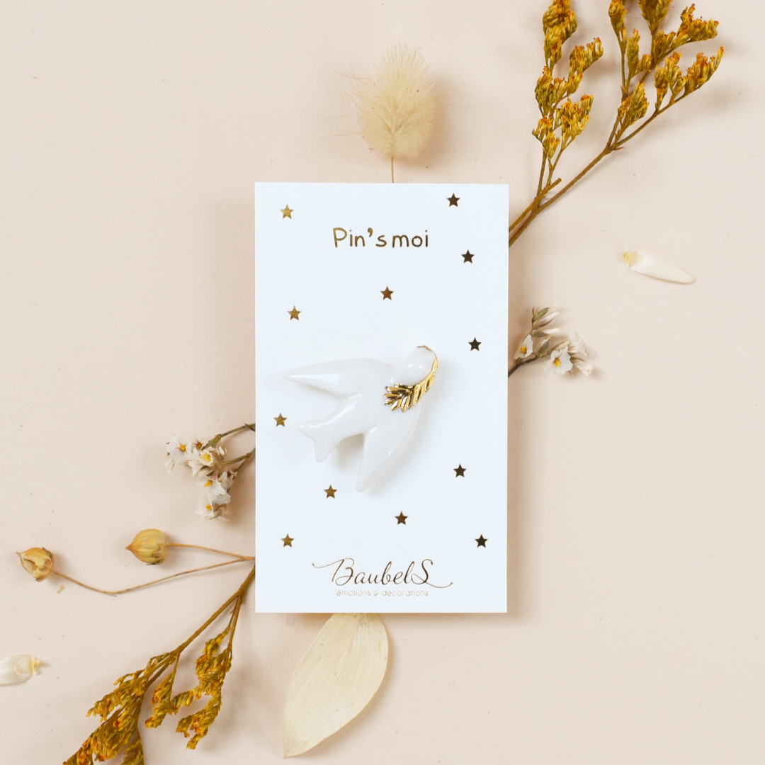 Pin's Colombe - en porcelaine