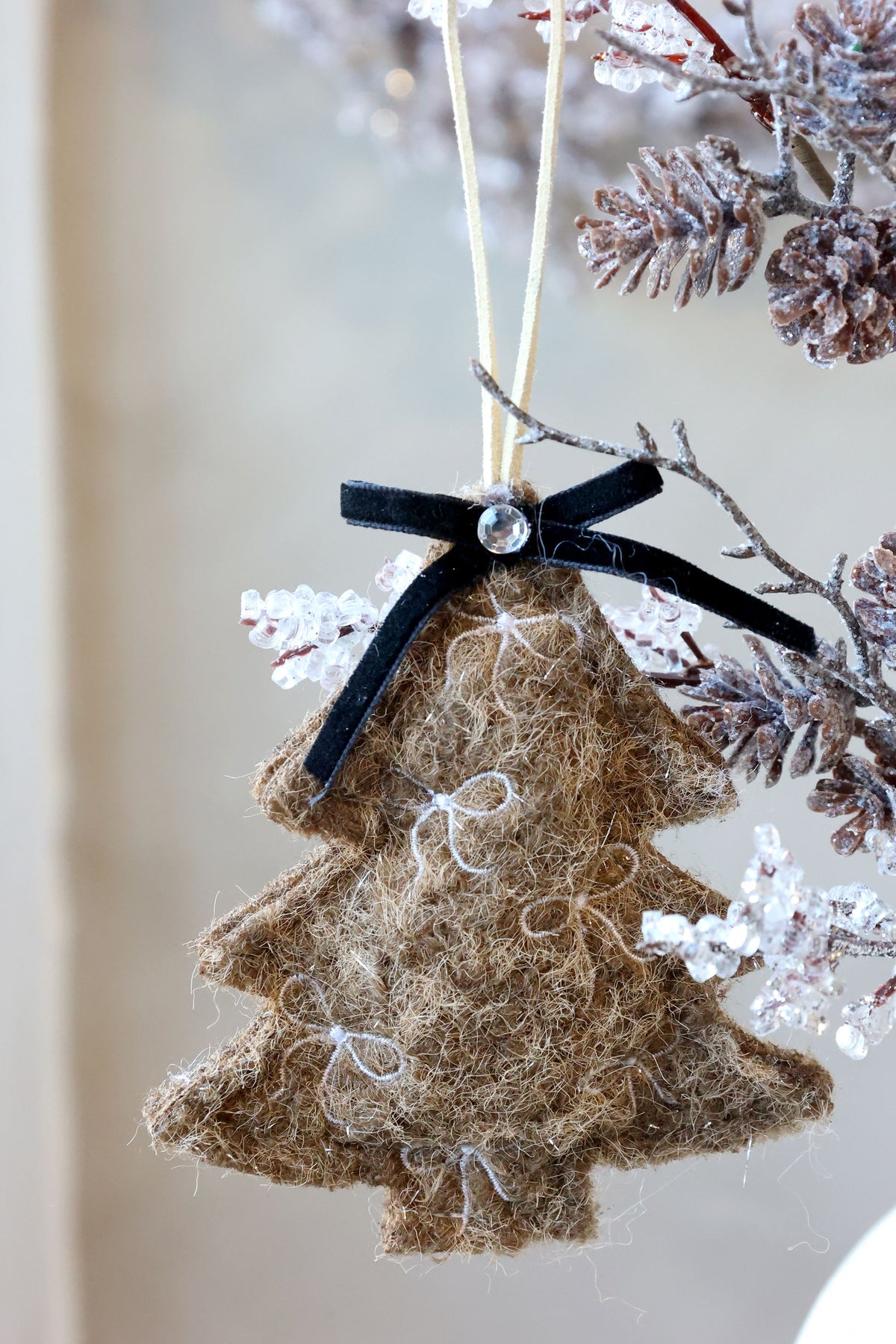 Crochets de suspension en feutrine avec un sapin de Noël et une étoile set de 2