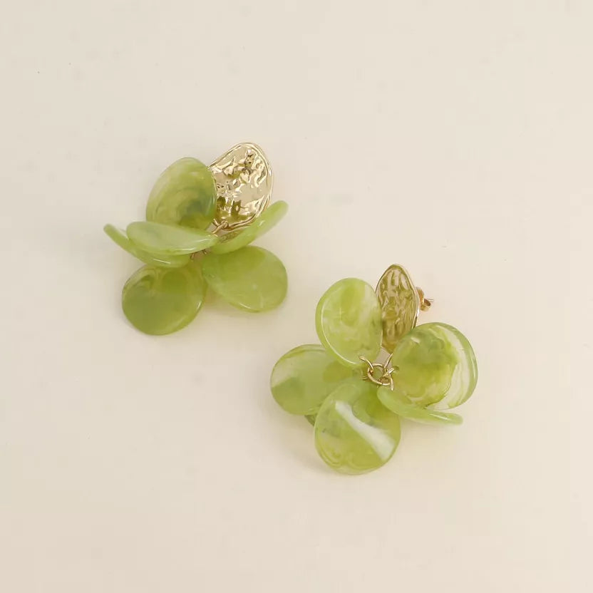 Boucles pétales vert anis