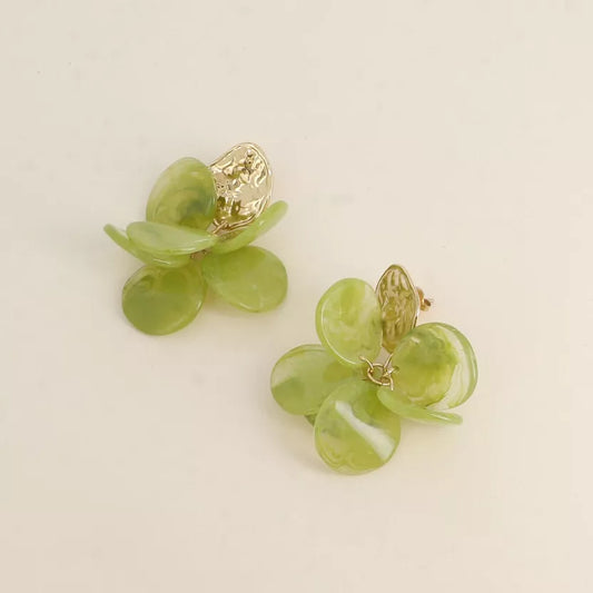 Boucles pétales vert anis