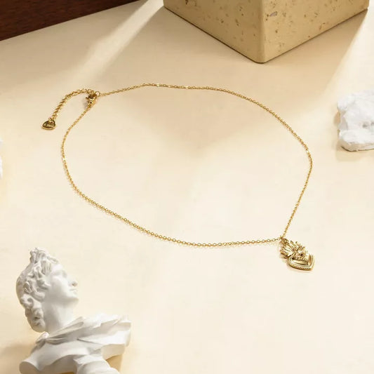 Collier Chaîne Fine Dorée Mystique Cœur Du Feu