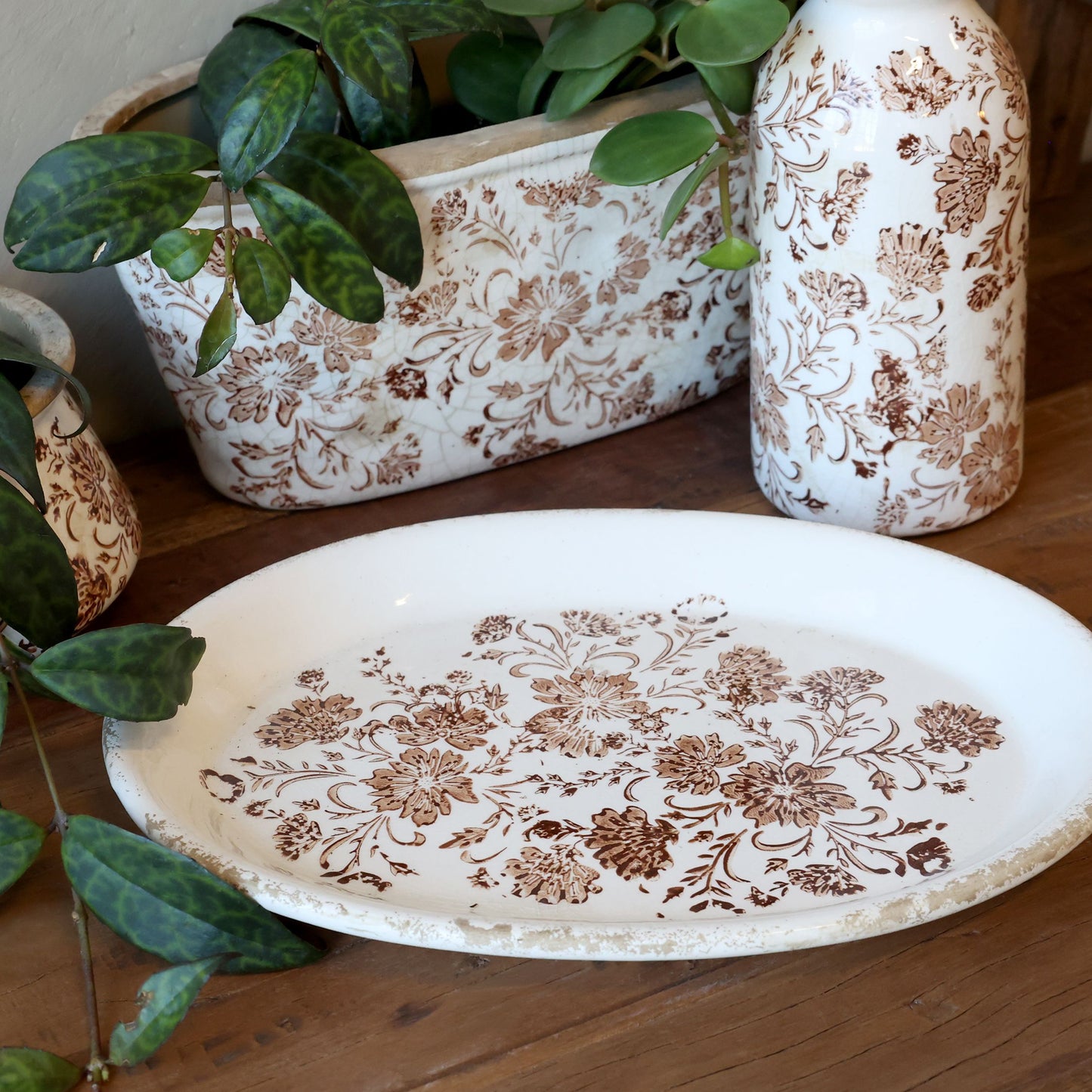Plat avec motif florale Grenoble