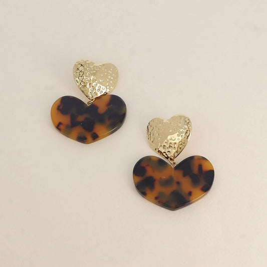 Boucles pendantes - coeurs en résine et texturé