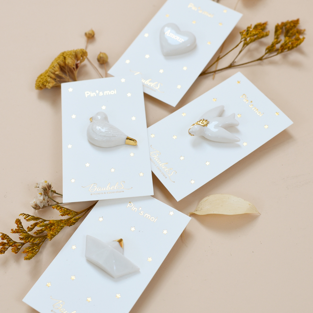 Pin's Colombe - en porcelaine