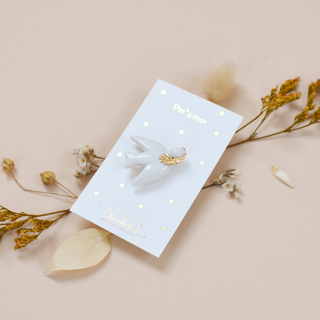 Pin's Colombe - en porcelaine