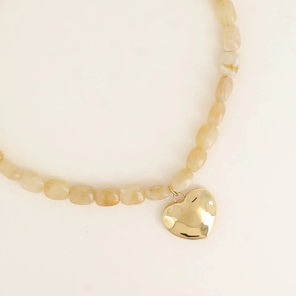 Collier crème  - câble, perles rectangulaires en résine, coeur plat