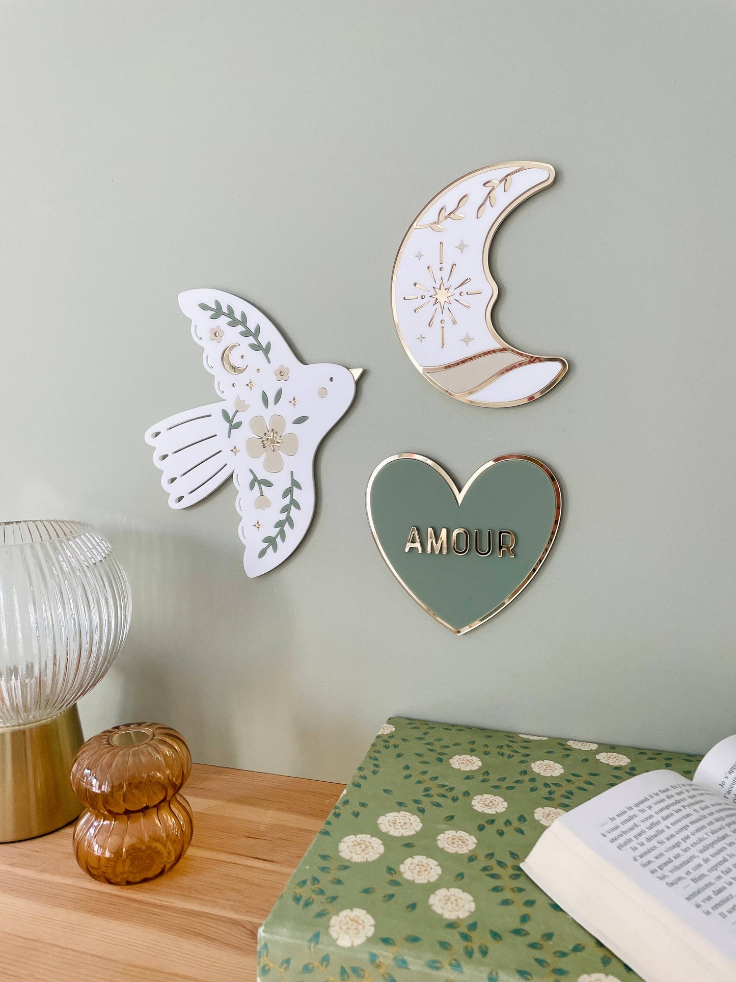 Bijou de mur Colombe en fleurs