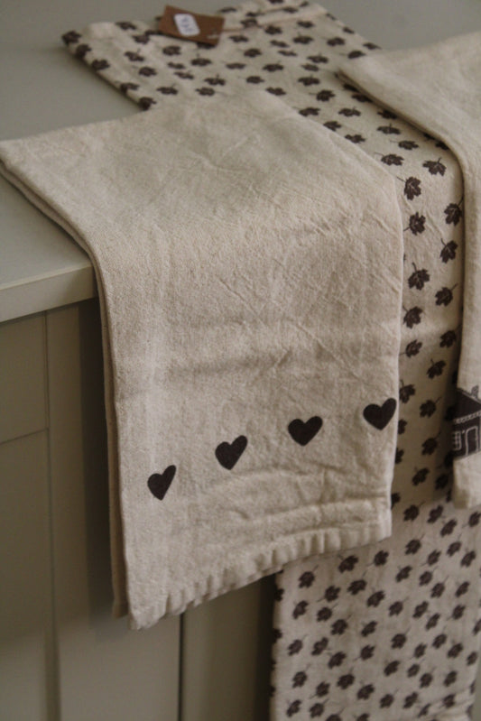 Torchon coton coeurs marron
