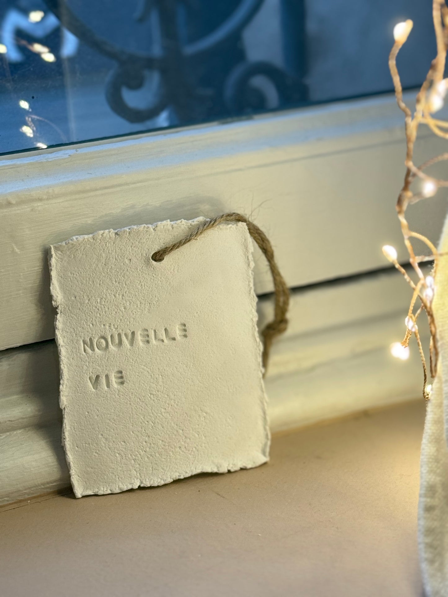 Plaque message argile "nouvelle vie"