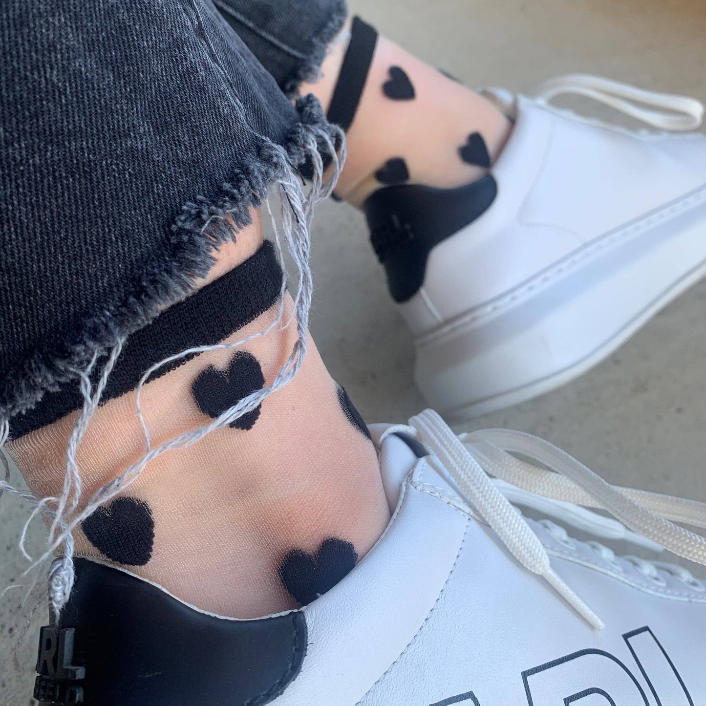 Chaussettes coeurs noir - socquettes LAURE